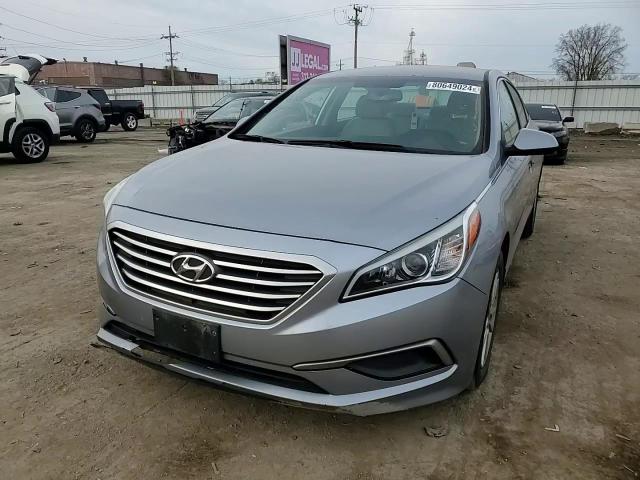2016 Hyundai Sonata - Image 11