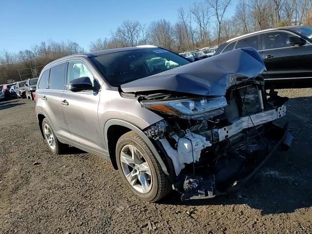 2018 Toyota Highlander - Image 11