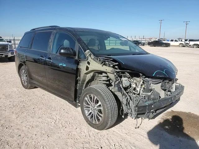 2019 Toyota Sienna - Image 11
