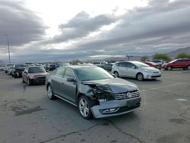 2014 Volkswagen Passat - Image 11