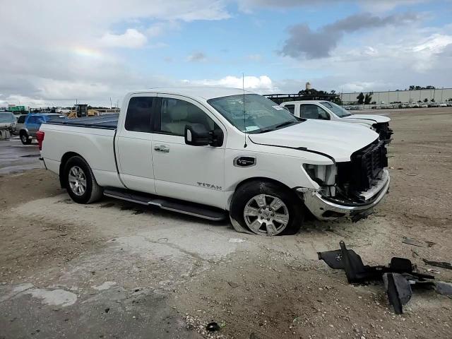 2017 Nissan Titan Sv VIN: 1N6AA1C64HN553656 Lot: 79169144