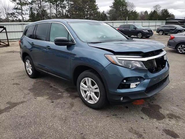 2018 Honda Pilot Lx VIN: 5FNYF6H1XJB047041 Lot: 81152824