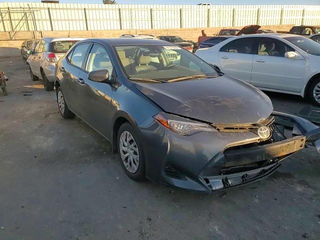 2017 Toyota Corolla - Image 10
