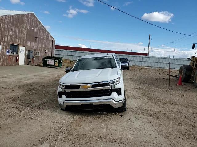 2023 Chevrolet Silverado - Image 10