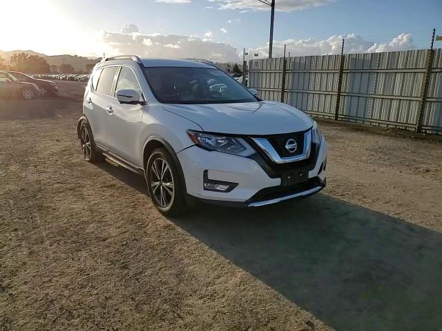 2017 Nissan Rogue - Image 11