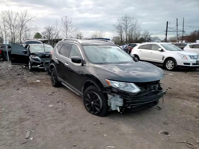 2018 Nissan Rogue - Image 11