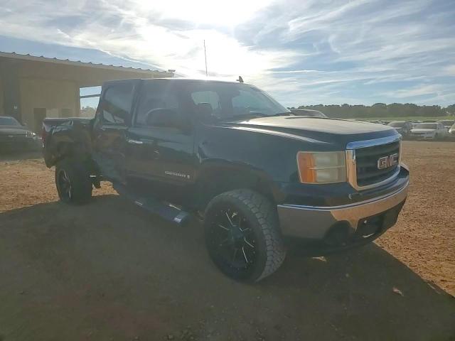 2009 GMC Sierra - Image 11