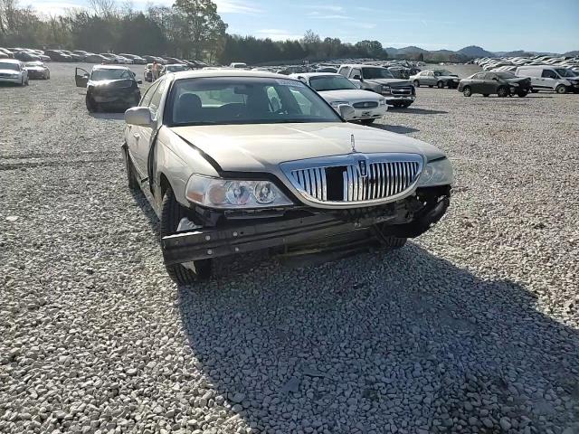 2010 Lincoln Town Car Signature Limited VIN: 2LNBL8CV9AX615702 Lot: 79691494