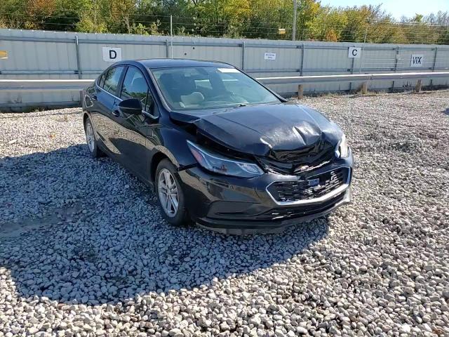 2017 Chevrolet Cruze - Image 11