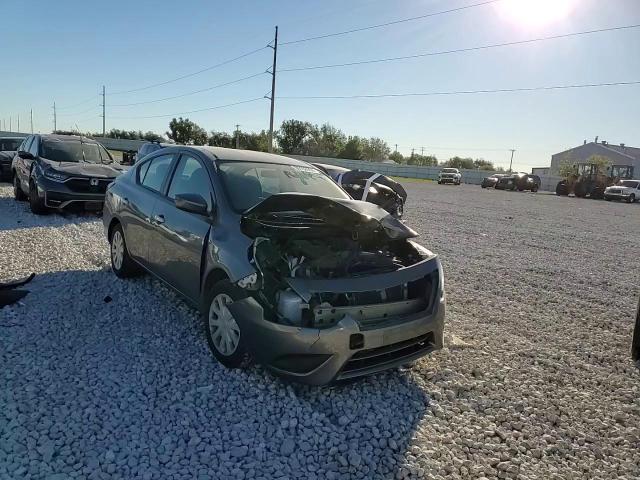 2019 Nissan Versa S VIN: 3N1CN7AP7KL833242 Lot: 80152964