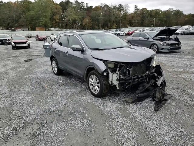 2017 Nissan Rogue - Image 12