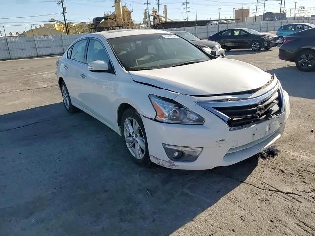 2016 Nissan Altima - Image 10