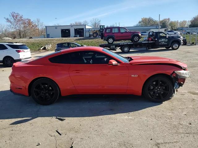2015 Ford Mustang - Image 10
