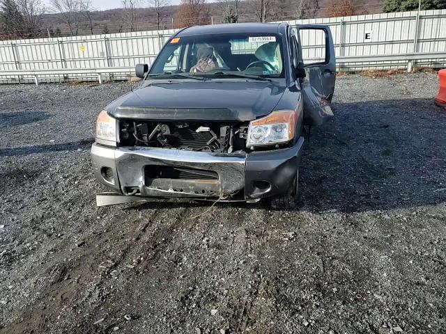 2014 Nissan Titan - Image 12