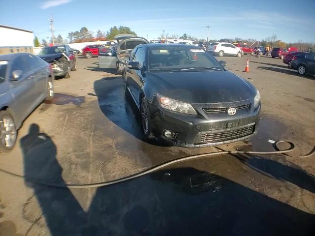 2013 Scion tC - Image 13