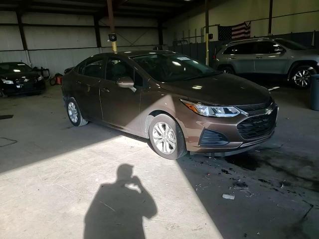 2019 Chevrolet Cruze Ls VIN: 1G1BC5SM7K7105005 Lot: 81251444