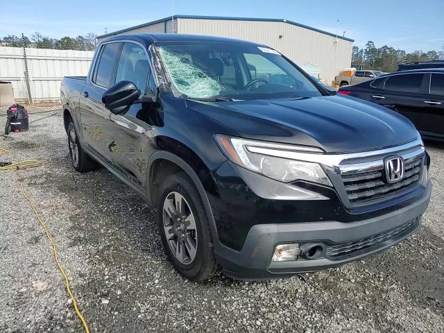 2017 Honda Ridgeline - Image 13
