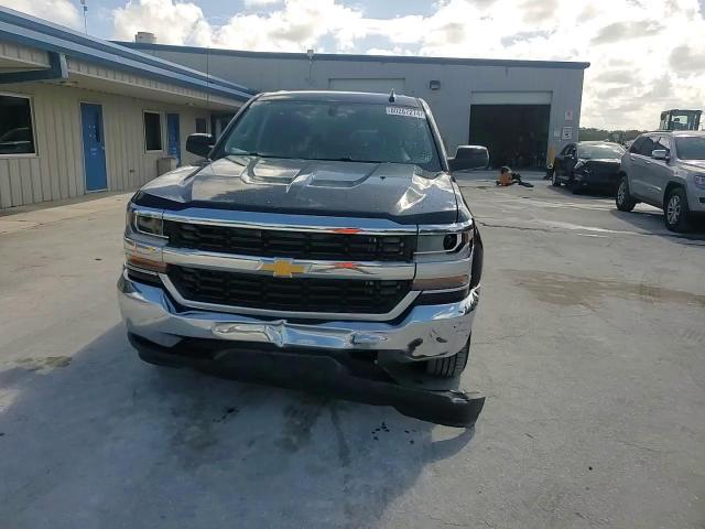 2016 Chevrolet Silverado - Image 13
