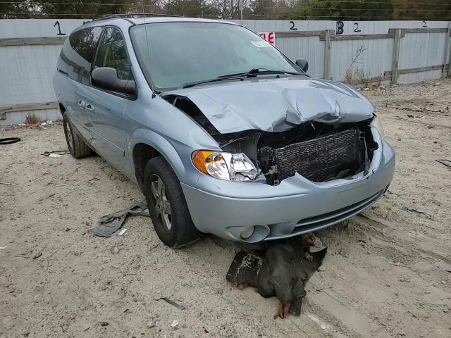 2006 Dodge Caravan - Image 11