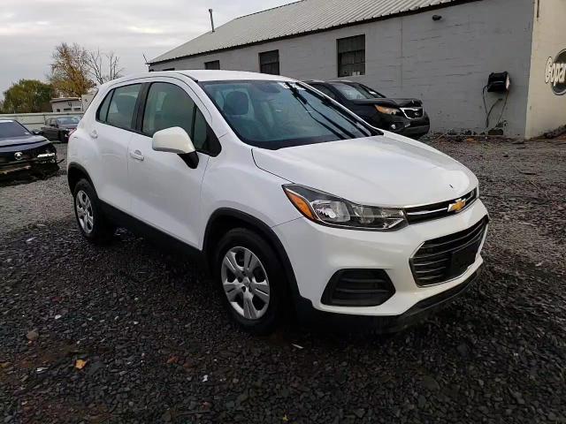2017 Chevrolet Trax - Image 15