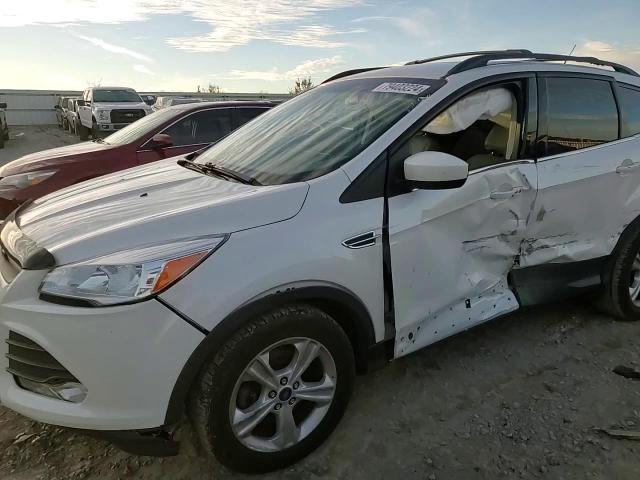 2014 Ford Escape - Image 11