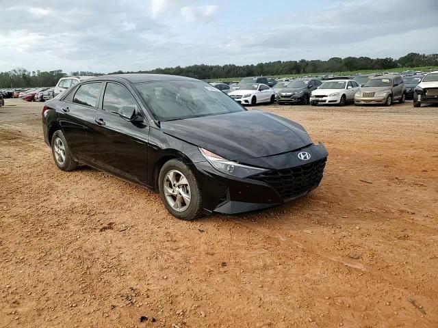 2022 Hyundai Elantra - Image 11