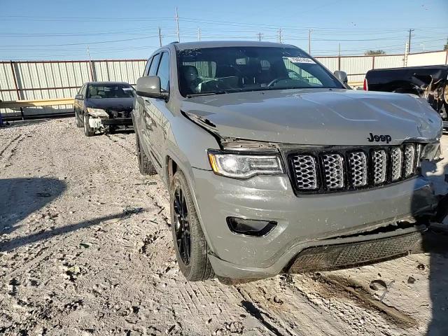 2020 Jeep Grand Cherokee - Image 11