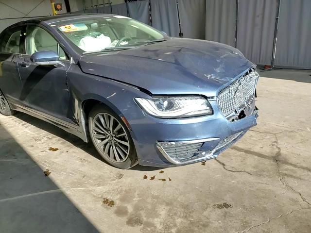 2019 Lincoln MKZ - Image 13