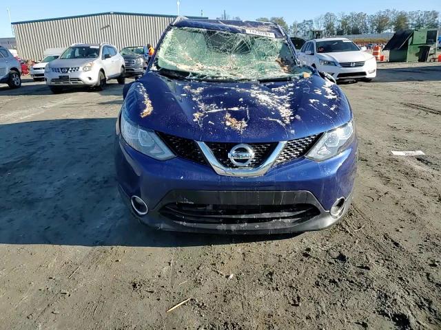2017 Nissan Rogue - Image 11
