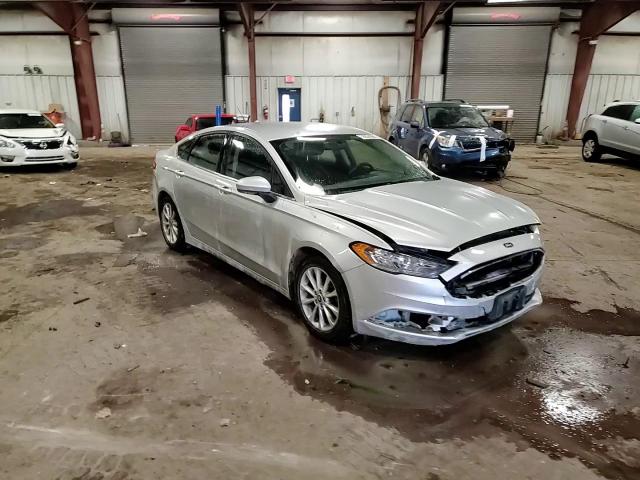 2017 Ford Fusion - Image 13