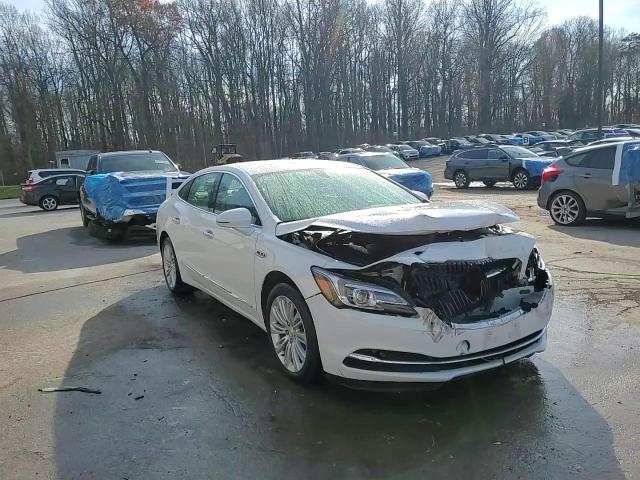 2018 Buick Lacrosse Essence VIN: 1G4ZP5SZ1JU134632 Lot: 82213514