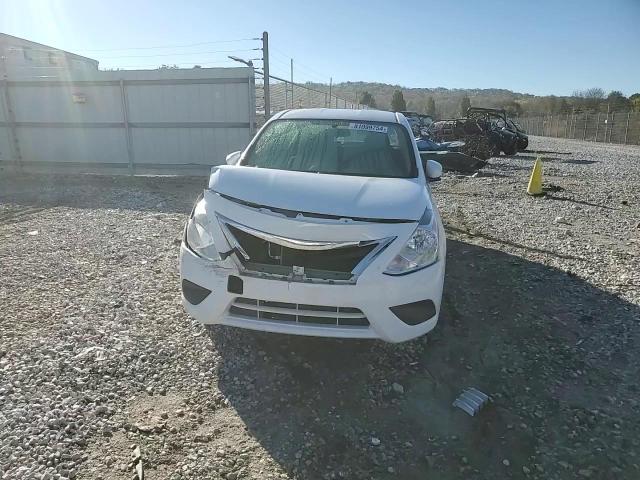 2019 Nissan Versa S VIN: 3N1CN7APXKL833798 Lot: 81099754