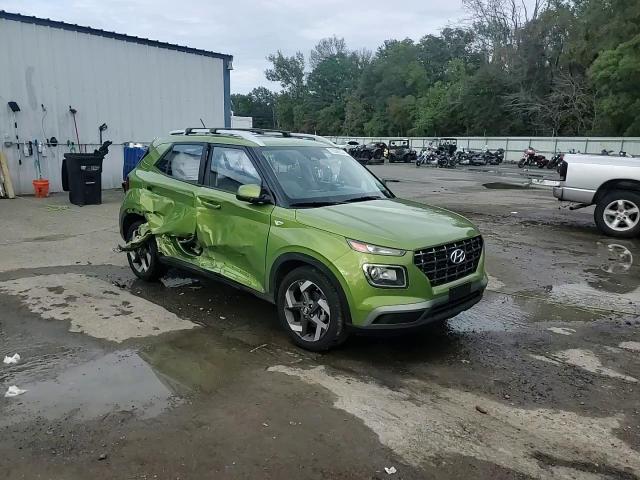 2023 Hyundai Venue - Image 13