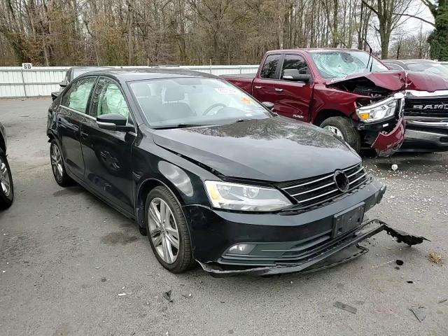 2015 Volkswagen Jetta - Image 10
