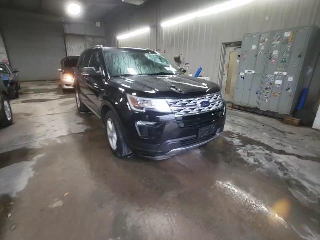 2019 Ford Explorer - Image 13