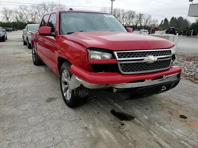 2005 Chevrolet Silverado - Image 10