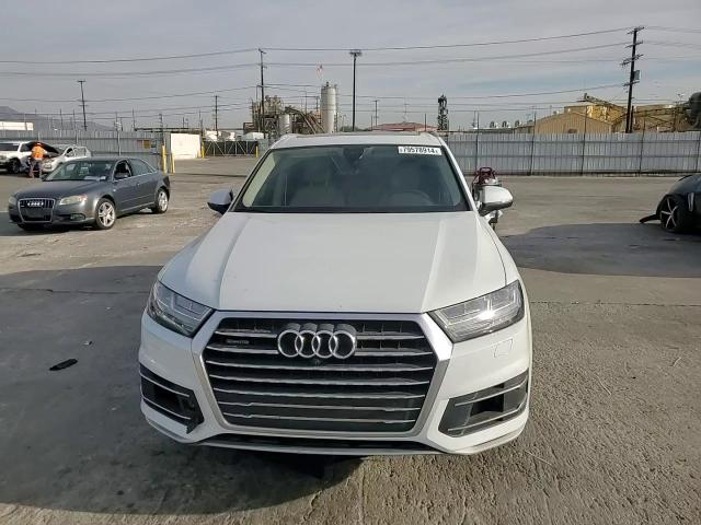 2017 Audi Q7 Premium Plus VIN: WA1LAAF70HD028867 Lot: 79578914