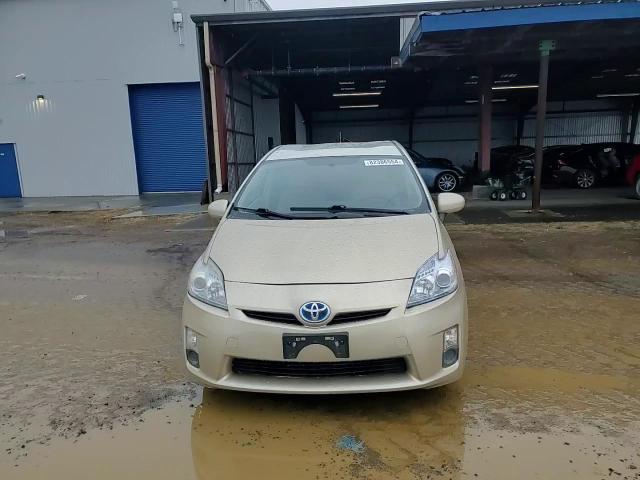 2010 Toyota Prius - Image 11