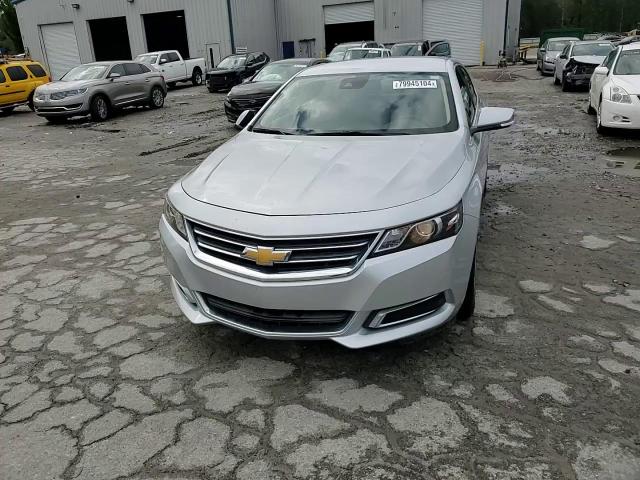 2015 Chevrolet Impala - Image 13