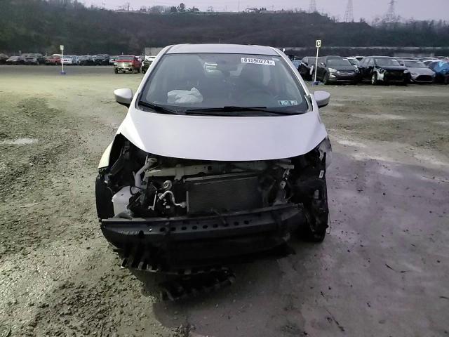2015 Nissan Versa - Image 11