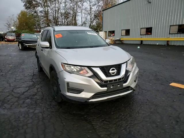 2017 Nissan Rogue S VIN: KNMAT2MT3HP516979 Lot: 81580464