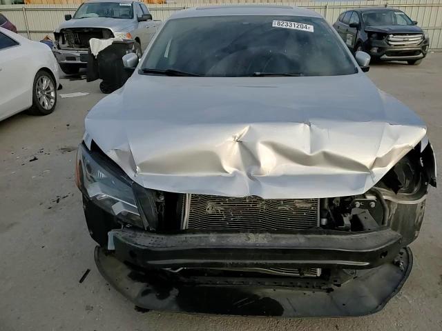 2014 Volkswagen Passat - Image 10