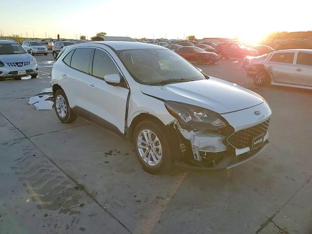 2020 Ford Escape Se VIN: 1FMCU0G68LUC15078 Lot: 81226954