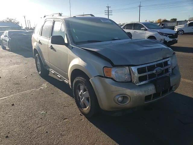 2011 Ford Escape - Image 12