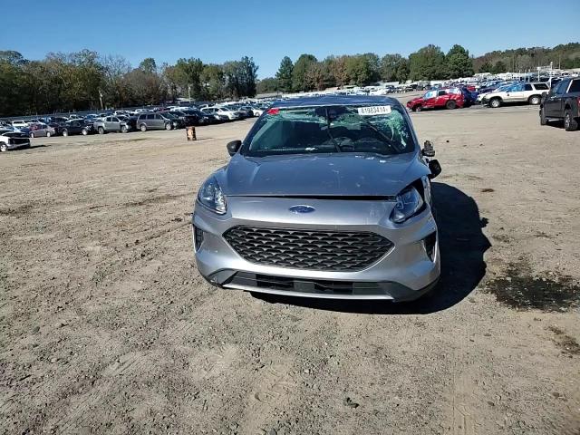 2021 Ford Escape - Image 12