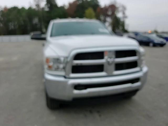 2014 Ram 2500 St VIN: 3C6UR5HL9EG165073 Lot: 80992794