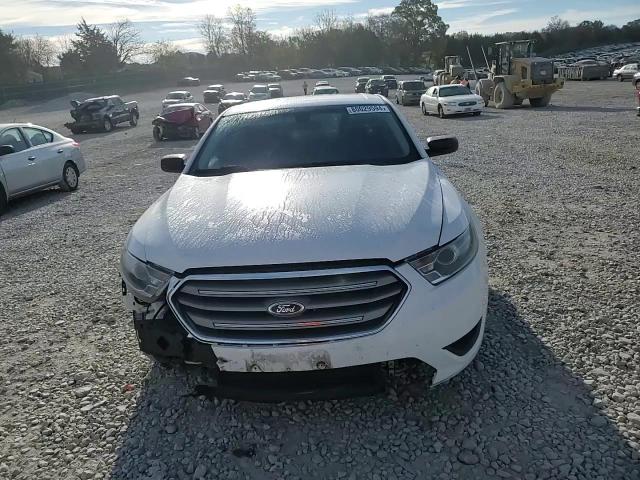 2013 Ford Taurus - Image 10