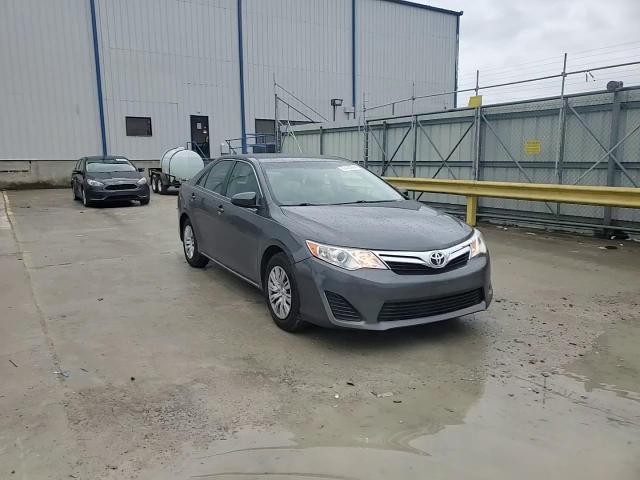 2014 Toyota Camry - Image 13