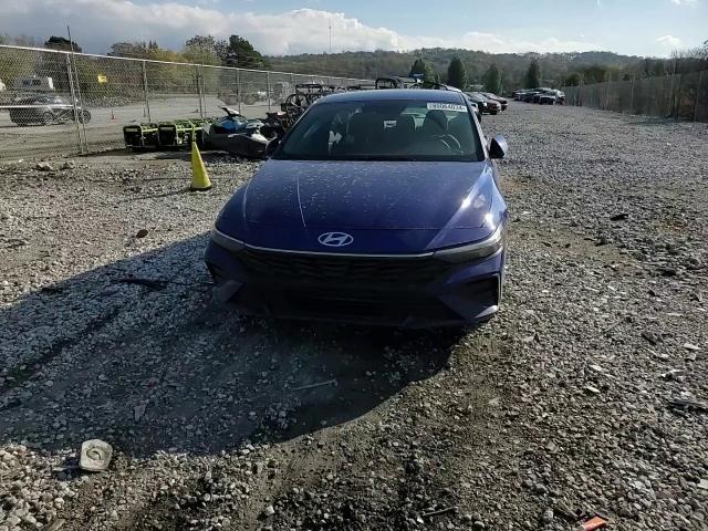 2024 Hyundai Elantra - Image 11