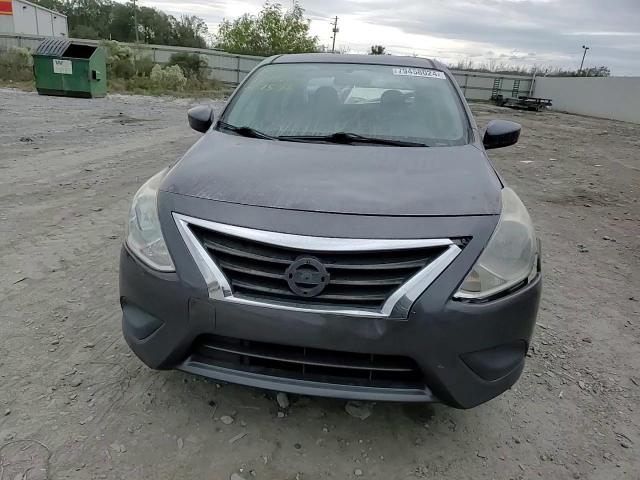 2015 Nissan Versa - Image 11